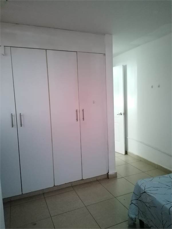 Alquilo cuarto amueblado con baño privado