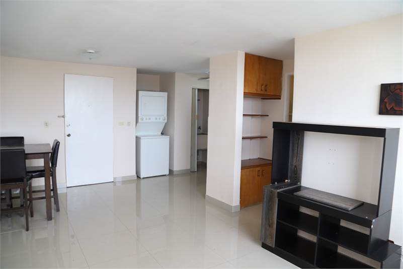 650 Apartamento PH Green Hills Tumba Muerto Dorado Semi amoblado