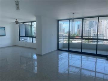 Amplio apartamento con excelentes accesos 