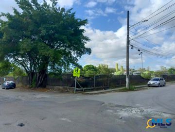 Venta de Terreno Comercial en Tocumen para Desarrollar