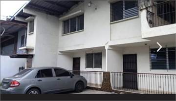 VENDO PARA VIVIENDAS O COMERCIAL, TRES APARTAMENTOS EN RÍO ABAJO EN UN LOTE DE 800 MTS²