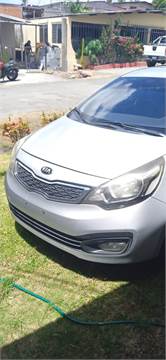 Se vende Auto en buen estado. 